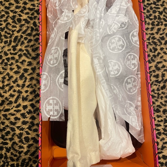 Tory Burch Miller Soft Patent Sandals - Picture 12 of 12